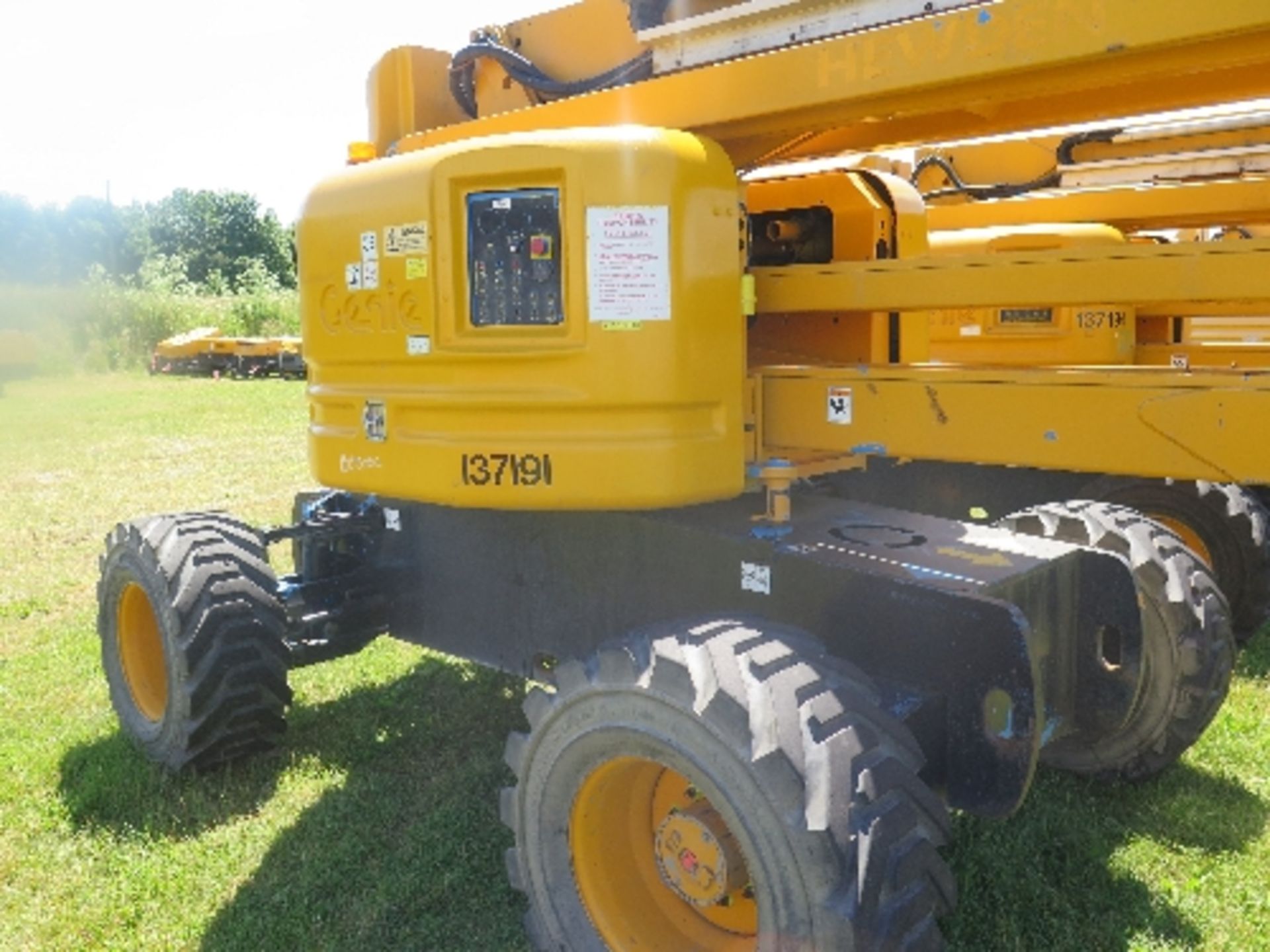 Genie Z60/34 artic boom 2294 hrs 2004 137191
SUSPECT HEAD GASKET
ALL LOTS are SOLD AS SEEN WITHOUT - Image 3 of 6