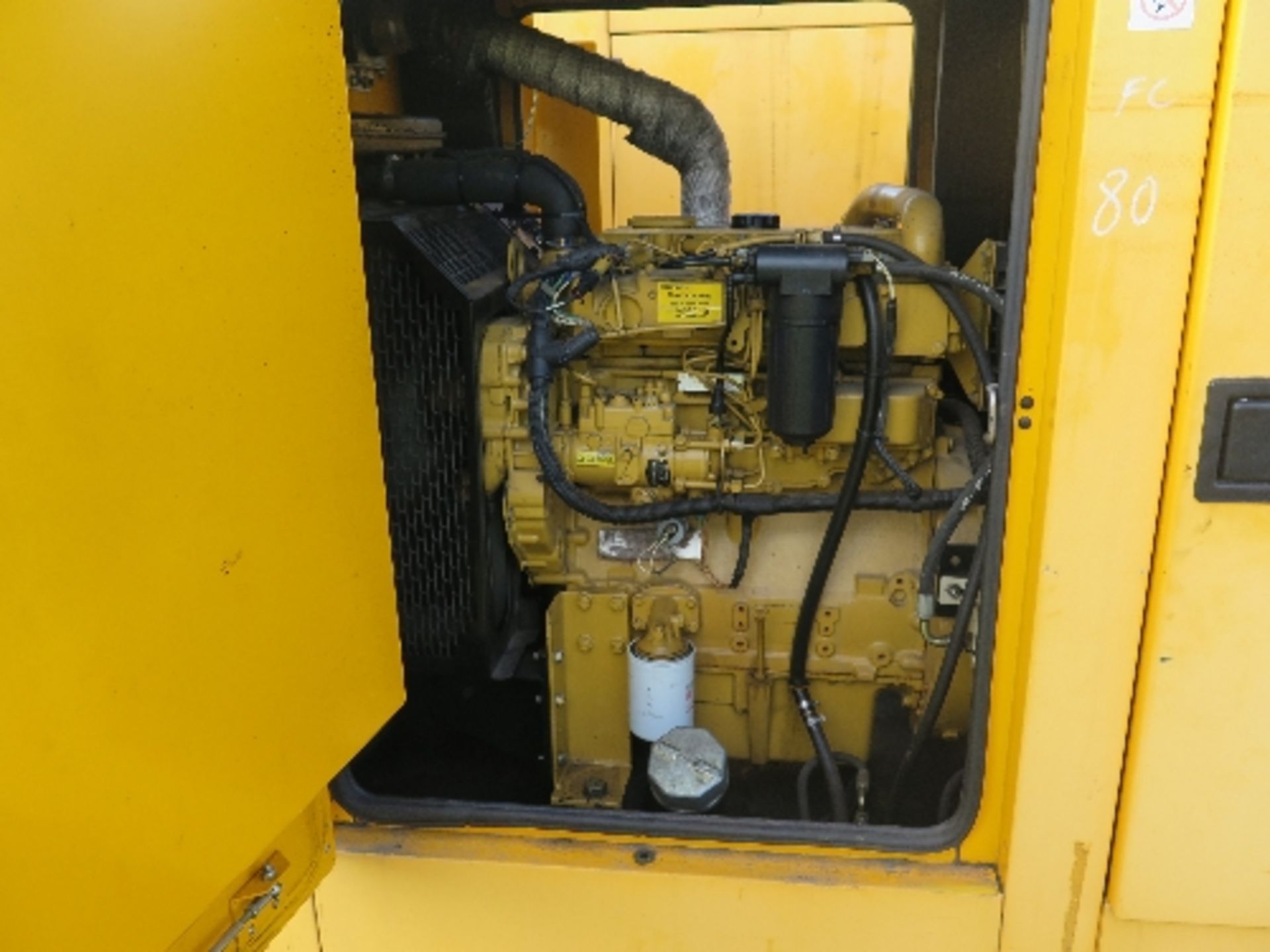 Caterpillar XQE80 generator 11729 hrs 157805
PERKINS - RUNS AND MAKES POWER
ALL LOTS are SOLD AS - Image 3 of 6