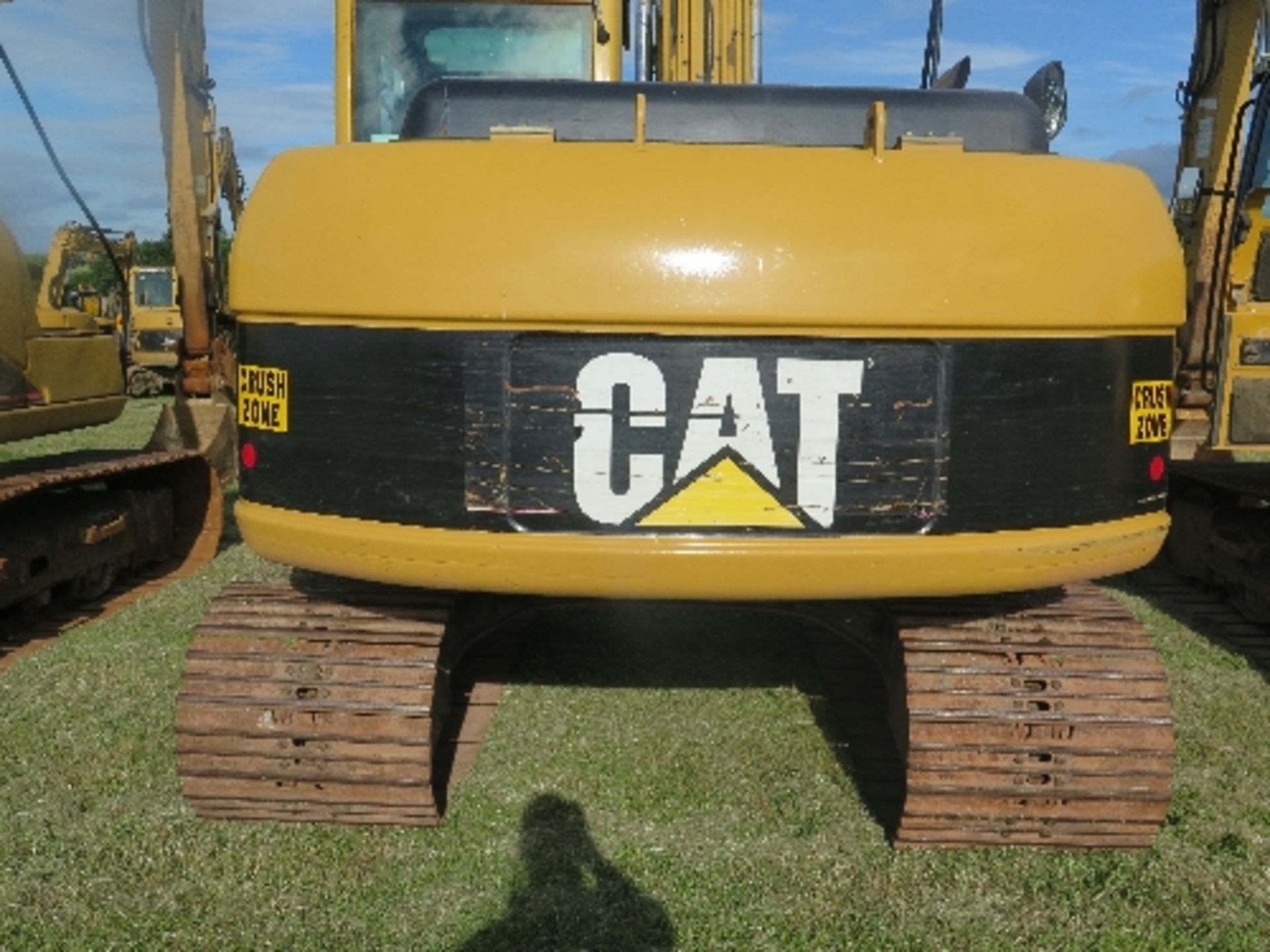 Caterpillar 312C excavator 4972 hrs 2007 145520
POOR LEFT HAND TRACKING IN REVERSE
ALL LOTS are - Image 2 of 8