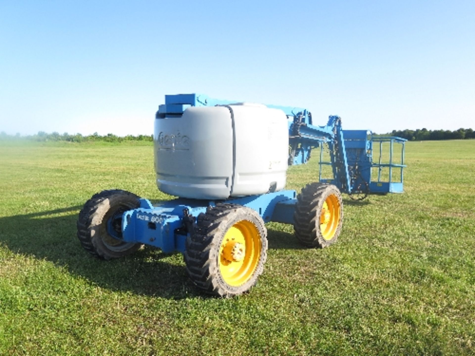 Genie Z45/25 artic boom 2410 hrs 2005 137859ALL LOTS are SOLD AS SEEN WITHOUT WARRANTY expressed,