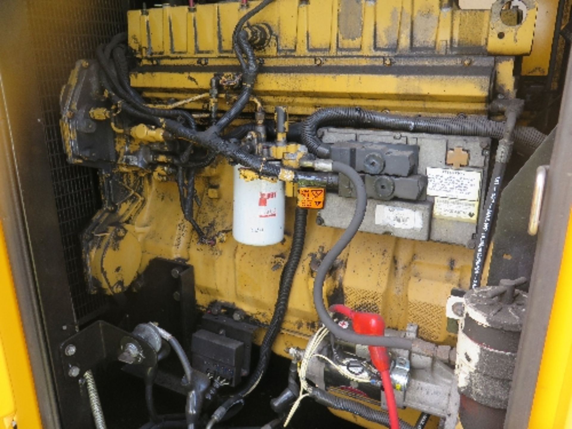 Caterpillar XQE200 generator 14617 hrs 157824
PERKINS - RUNS AND MAKES POWER
ENGINE ALTERNATOR - Image 2 of 7