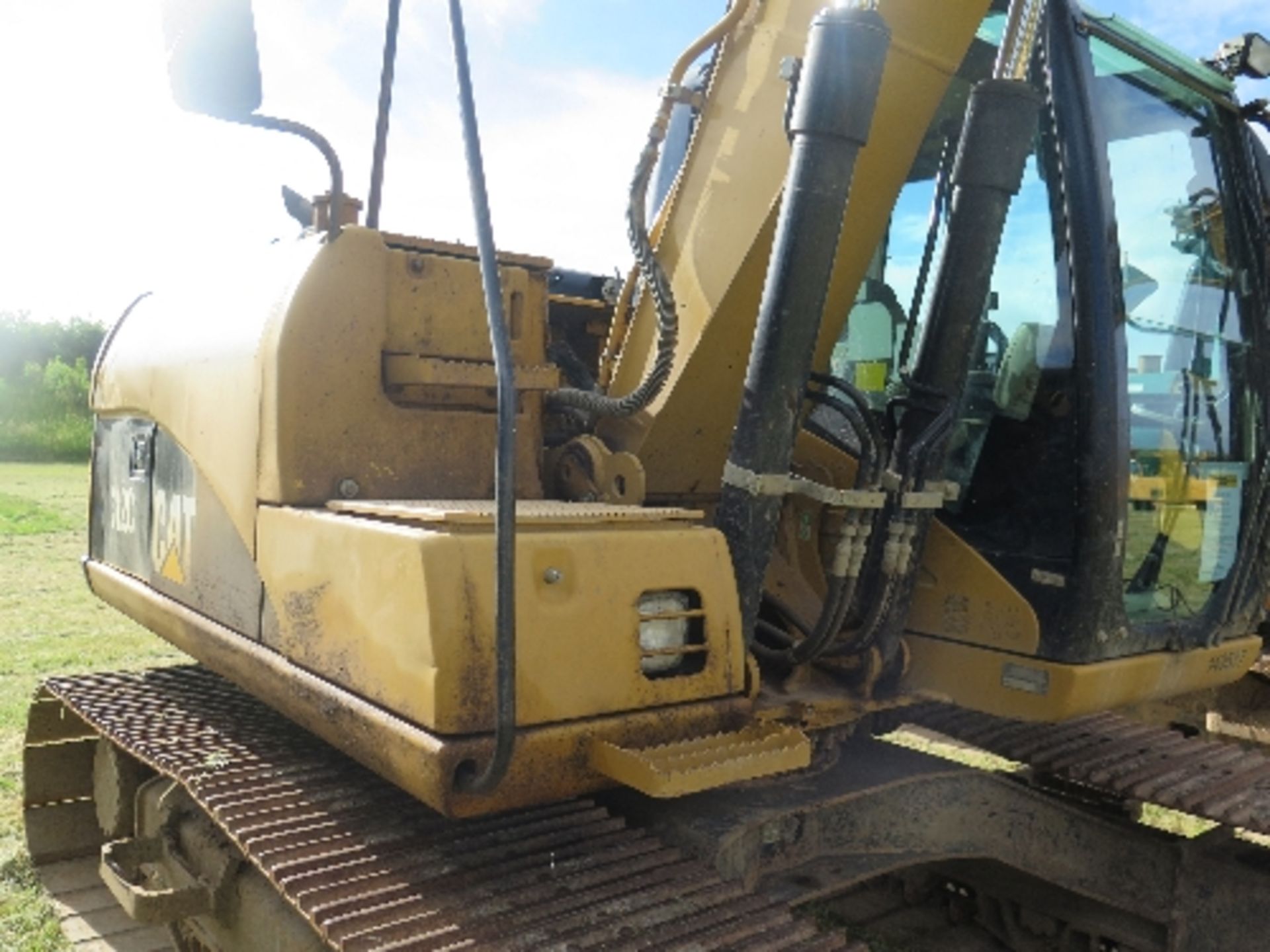 Caterpillar 312C excavator 6957 hrs  149537
BELIEVED 2007
ALL LOTS are SOLD AS SEEN WITHOUT - Image 5 of 8