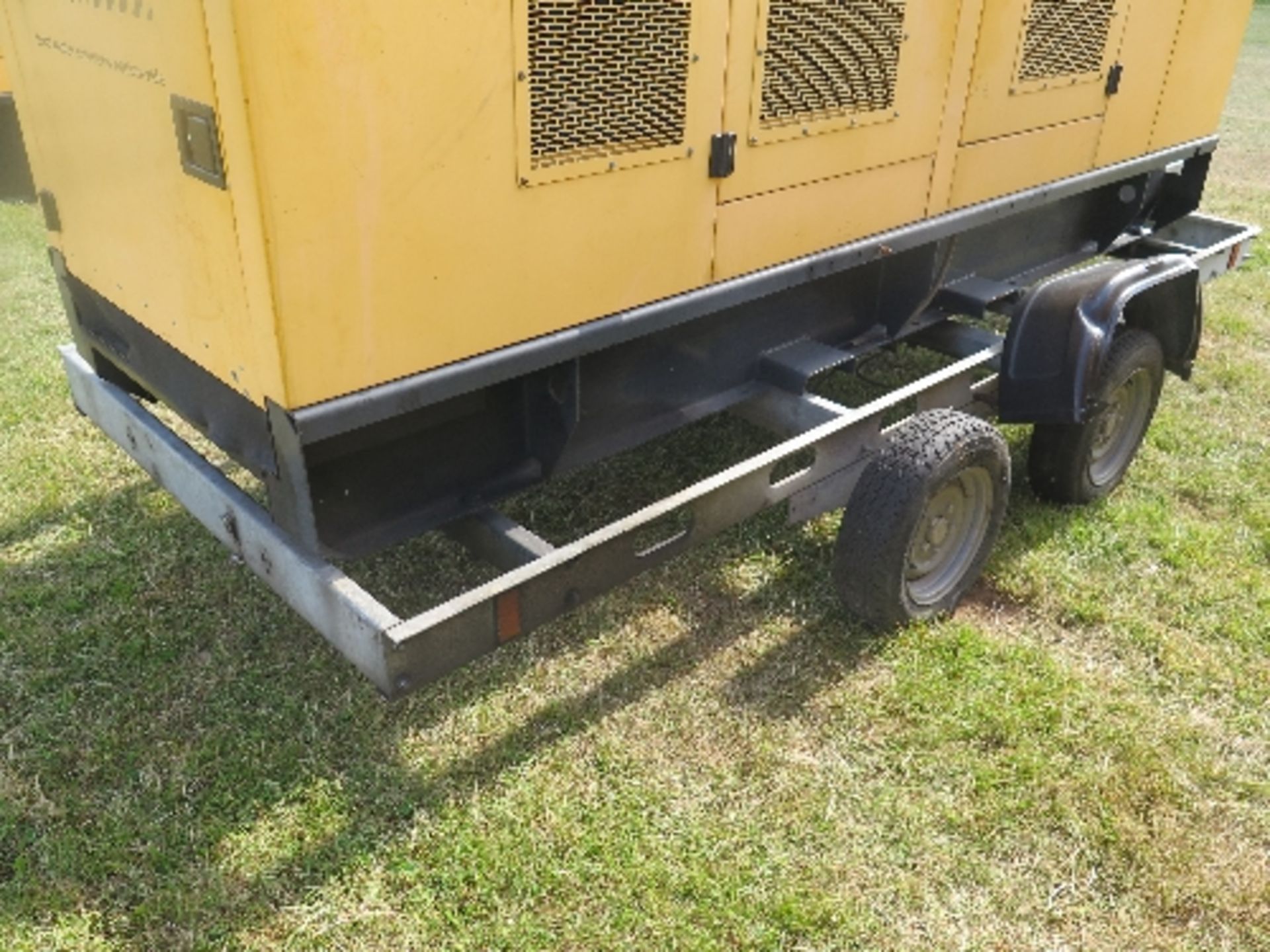 Caterpillar XQE100 trailer mounted generator 15455 hrs 145916
PERKINS - RUNS AND MAKES POWER
FAN - Image 8 of 8