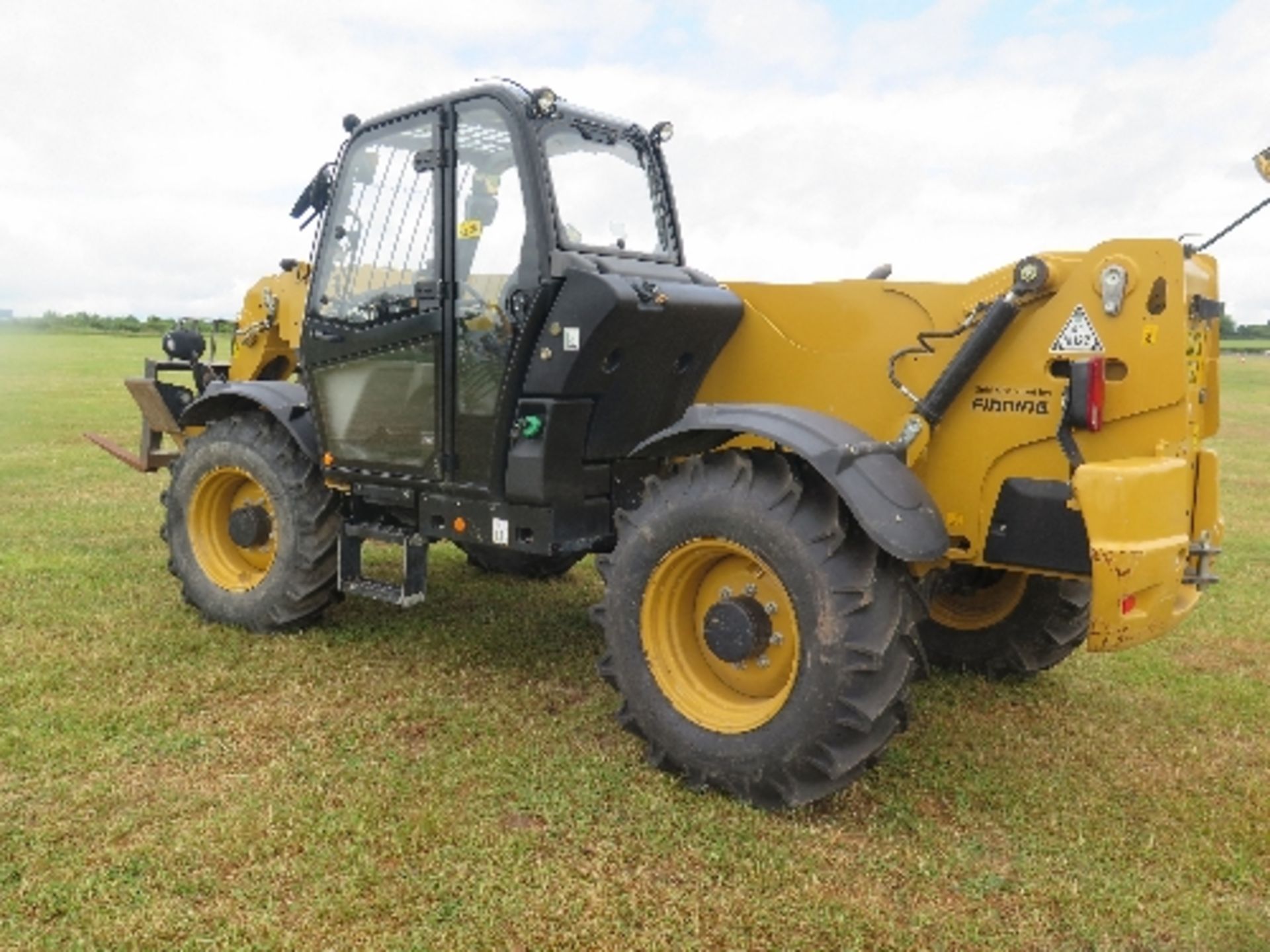 Caterpillar TH414STDQ telehandler 1978 hrs 2013 TBZ00900 This lot is included by kind permission