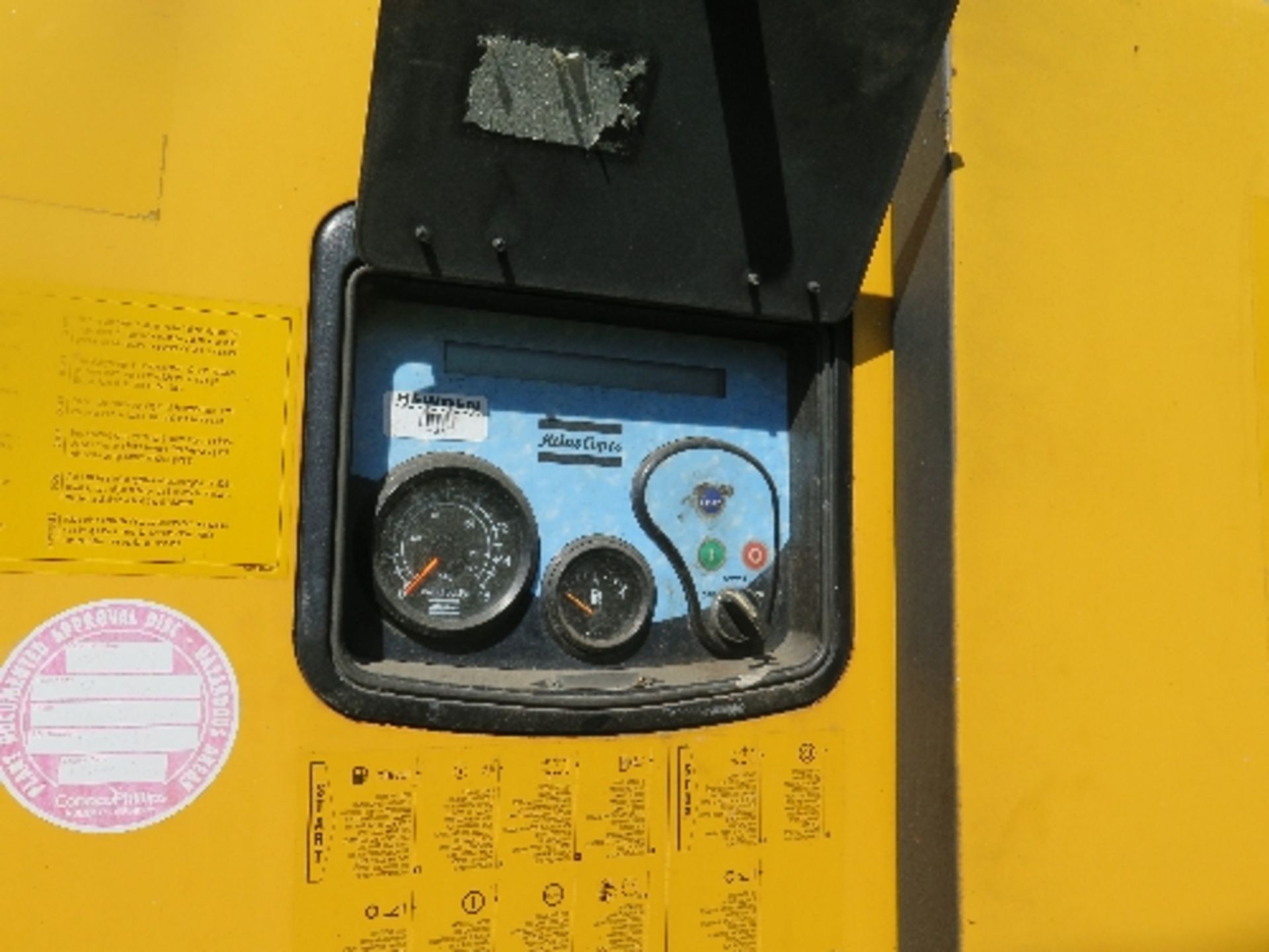 Atlas Copco XAHS236CD compressor 2007 152921
2,937 HOURS - RUNS AND MAKES AIR - CATERPILLAR - Image 5 of 6