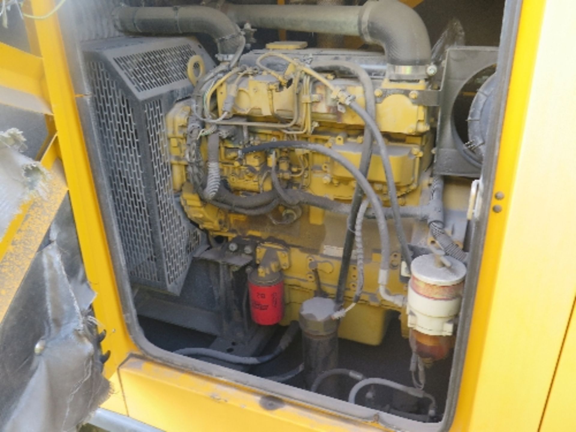 Caterpillar XQE80 generator 5984 hrs 5003853
PERKINS POWER - RUNS AND MAKES POWER
ALL LOTS are - Image 4 of 7