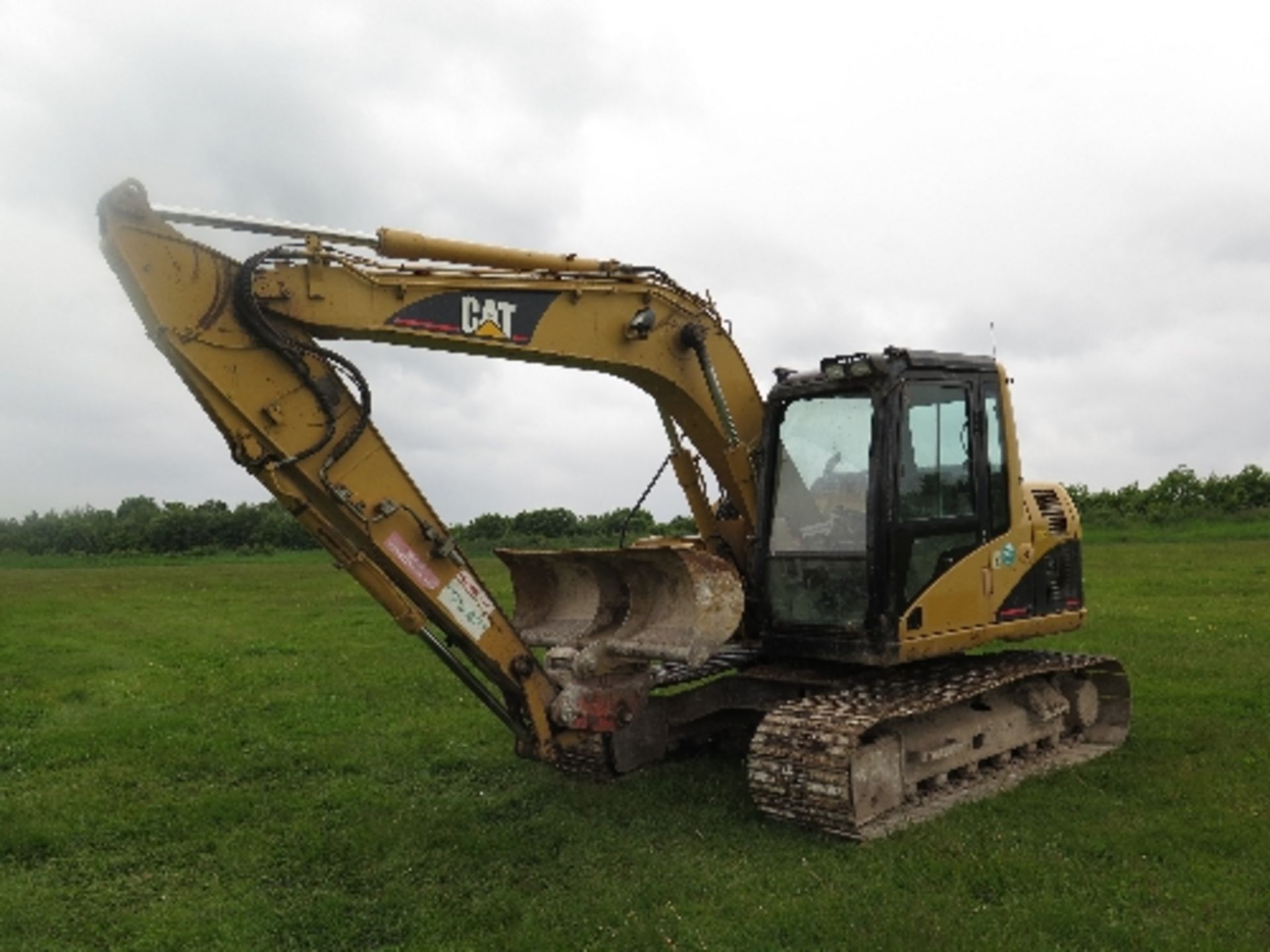 Caterpillar 311CU excavator 3331 hrs 2006 146383ALL LOTS are SOLD AS SEEN WITHOUT WARRANTY