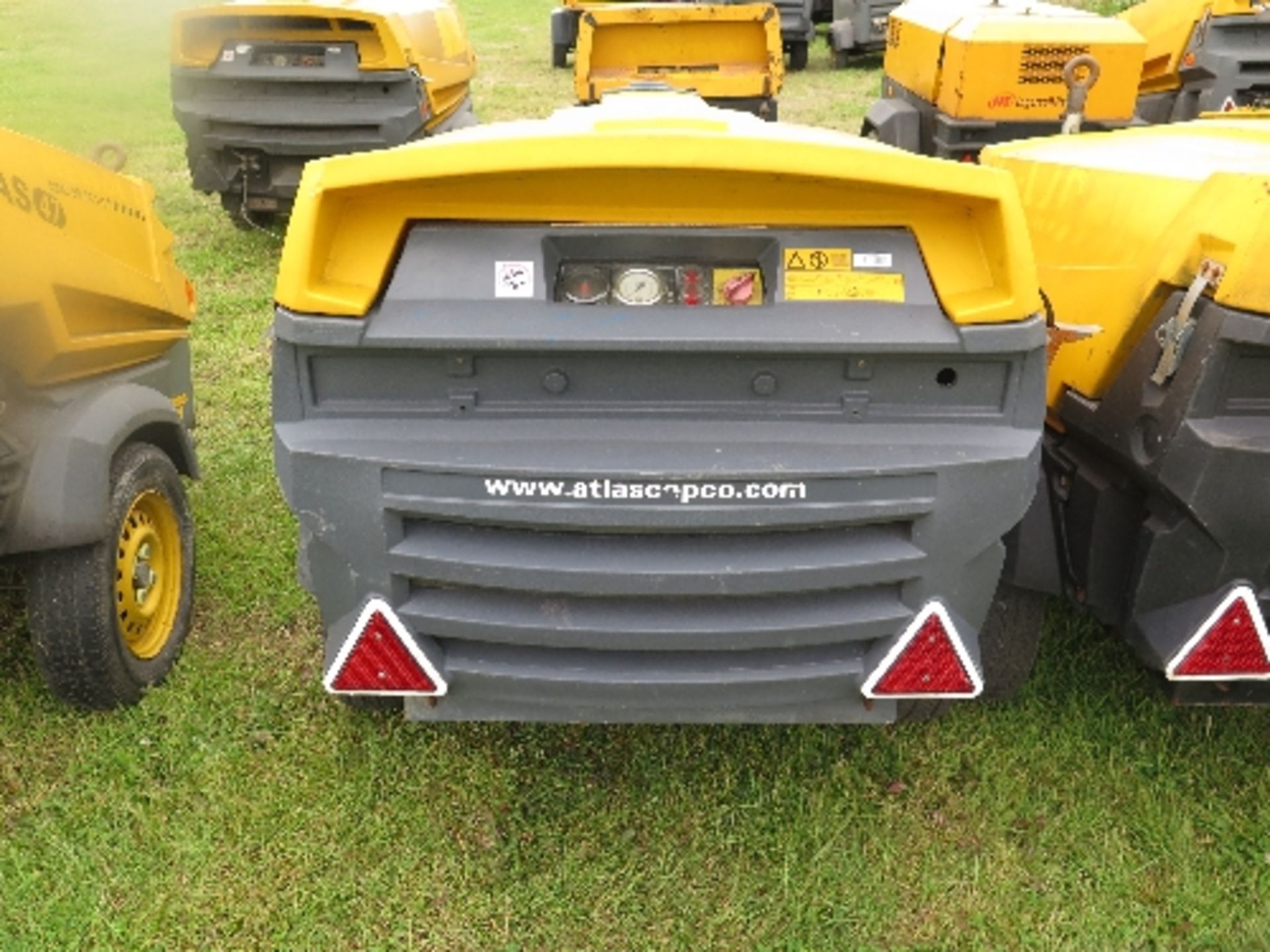 Atlas Copco XAS47 compressor 2008 5002443
618 HOURS - KUBOTA POWER - RUNS AND MAKES AIR
ALL LOTS - Image 2 of 5