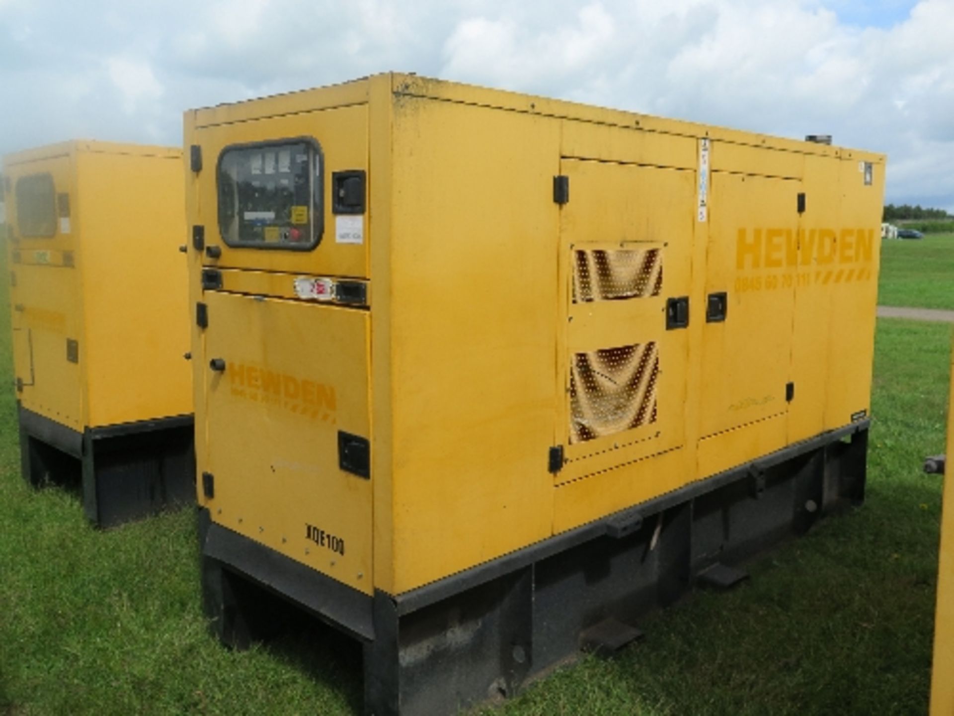 Caterpillar XQE100 generator 15066 hrs 158066
PERKINS - RUNS AND MAKES POWER
ALL LOTS are SOLD