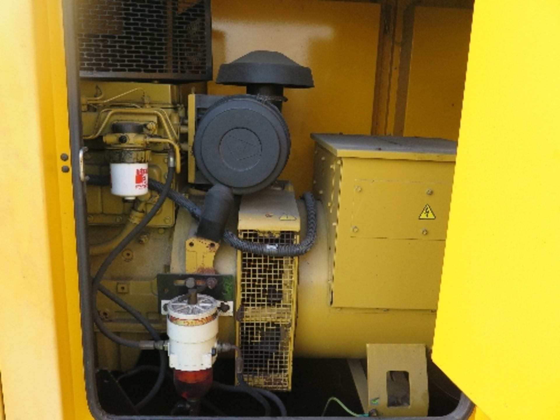 Caterpillar XQE100 trailer mounted generator 15455 hrs 145916
PERKINS - RUNS AND MAKES POWER
FAN - Image 4 of 8