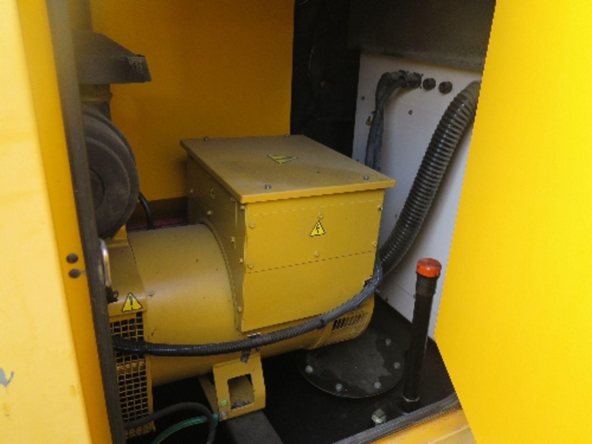 Caterpillar XQE80 generator 10433 hrs 145934
PERKINS - RUNS AND MAKES POWER
ALL LOTS are SOLD AS - Image 4 of 6