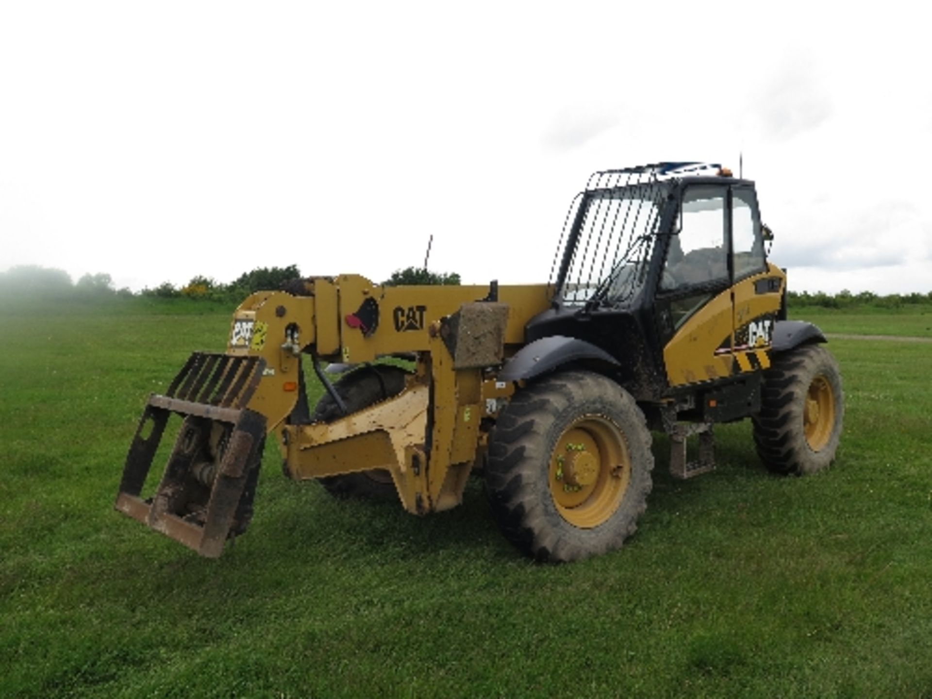 Caterpillar TH355B telehandler 2642 hrs 2005 136674
FORKS MISSING
ALL LOTS are SOLD AS SEEN