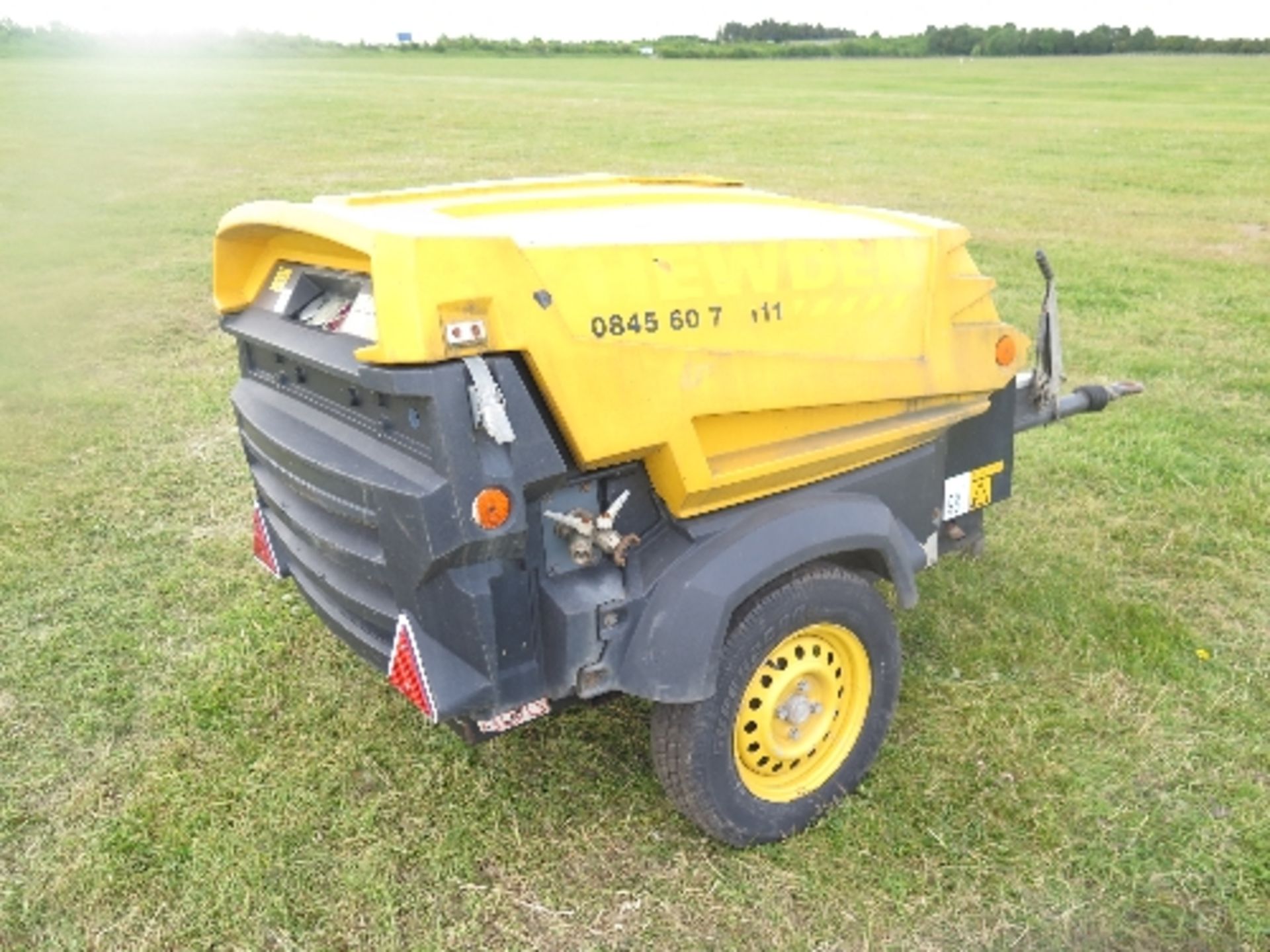 Atlas Copco XAS47 compressor 2007 154151
455 HOURS - KUBOTA - RUNS AND MAKES AIR
ALL LOTS are SOLD