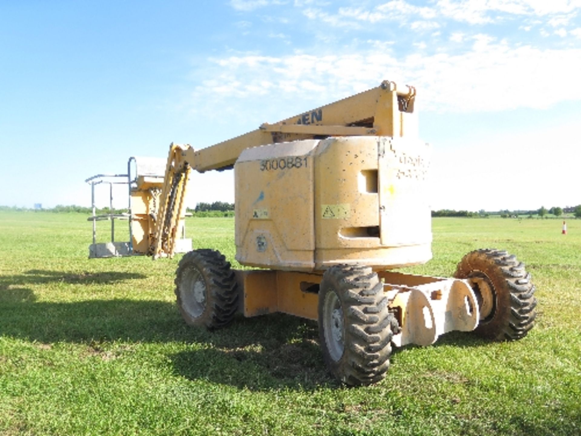 Genie Z34/22 artic boom 2374 hrs 2008 5000881ALL LOTS are SOLD AS SEEN WITHOUT WARRANTY expressed,