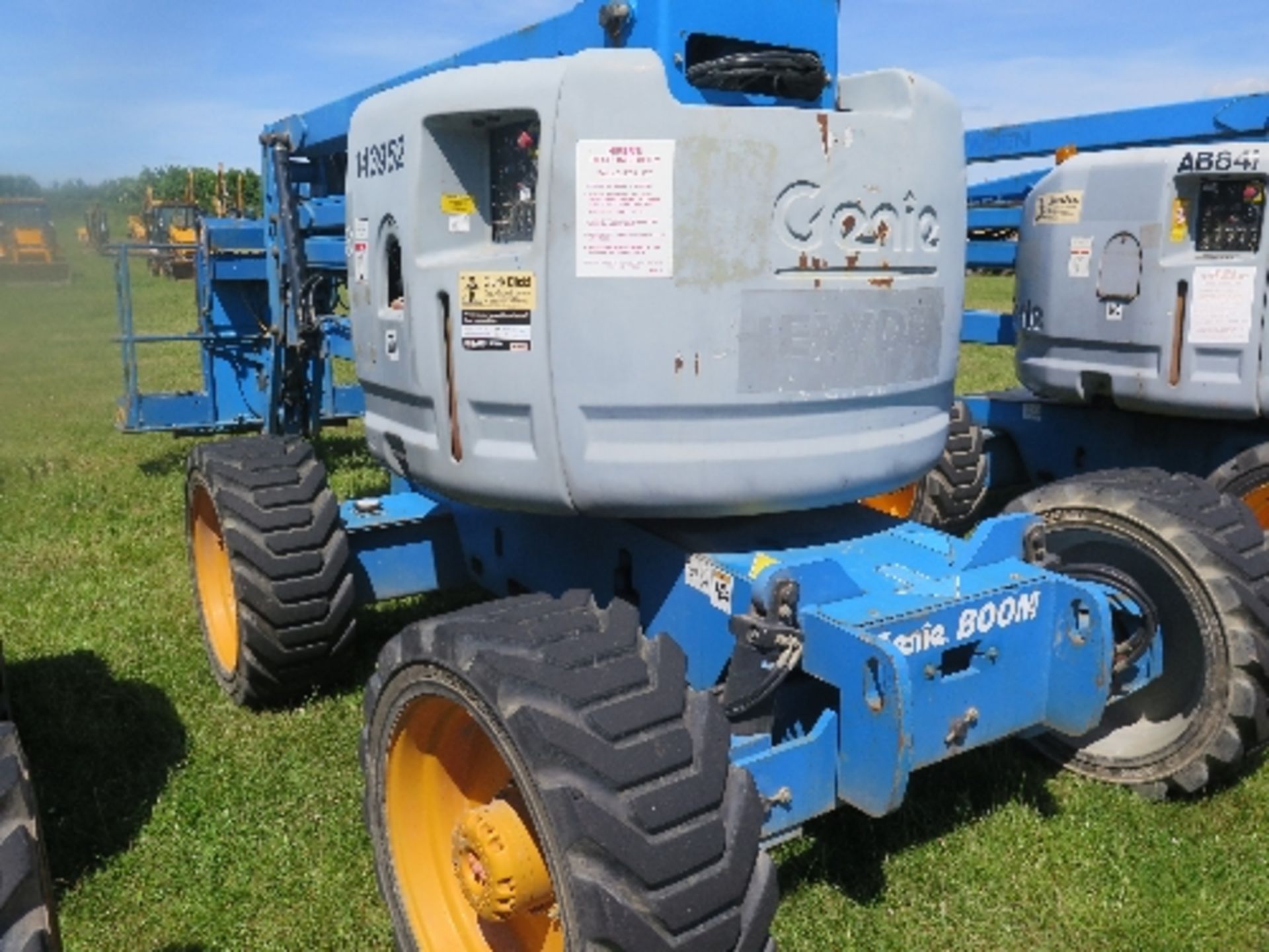 Genie Z45/25 artic boom 2153 hrs 2005 143952ALL LOTS are SOLD AS SEEN WITHOUT WARRANTY expressed, - Image 2 of 6