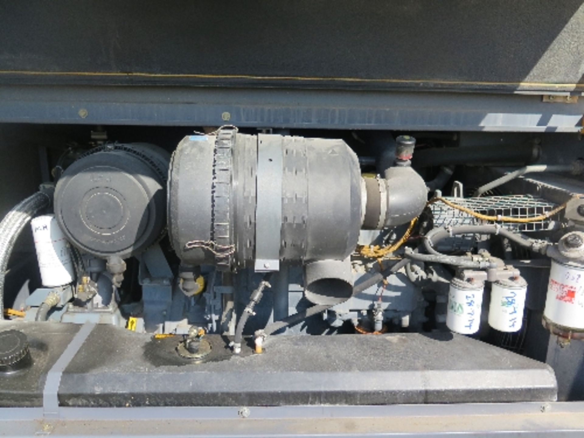 Atlas Copco XAHS186DD compressor 2008 5002599
1,367 HOURS - DEUTZ POWER - TURNS OVER - INJECTION/ - Image 3 of 6