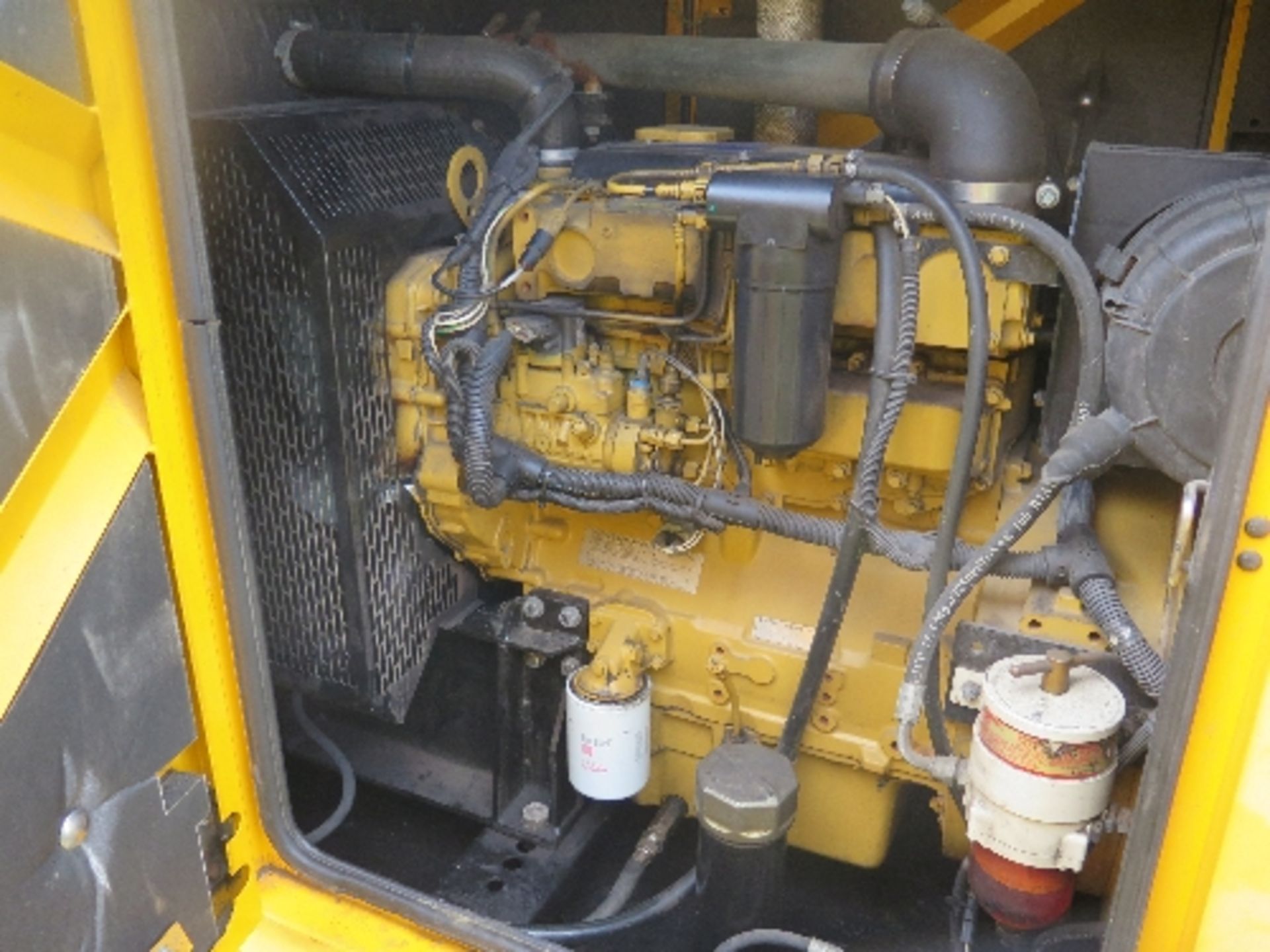 Caterpillar XQE80 generator 17821 hrs 5003858
PERKINS POWER - RUNS AND MAKES POWER
ALL LOTS are - Image 3 of 6