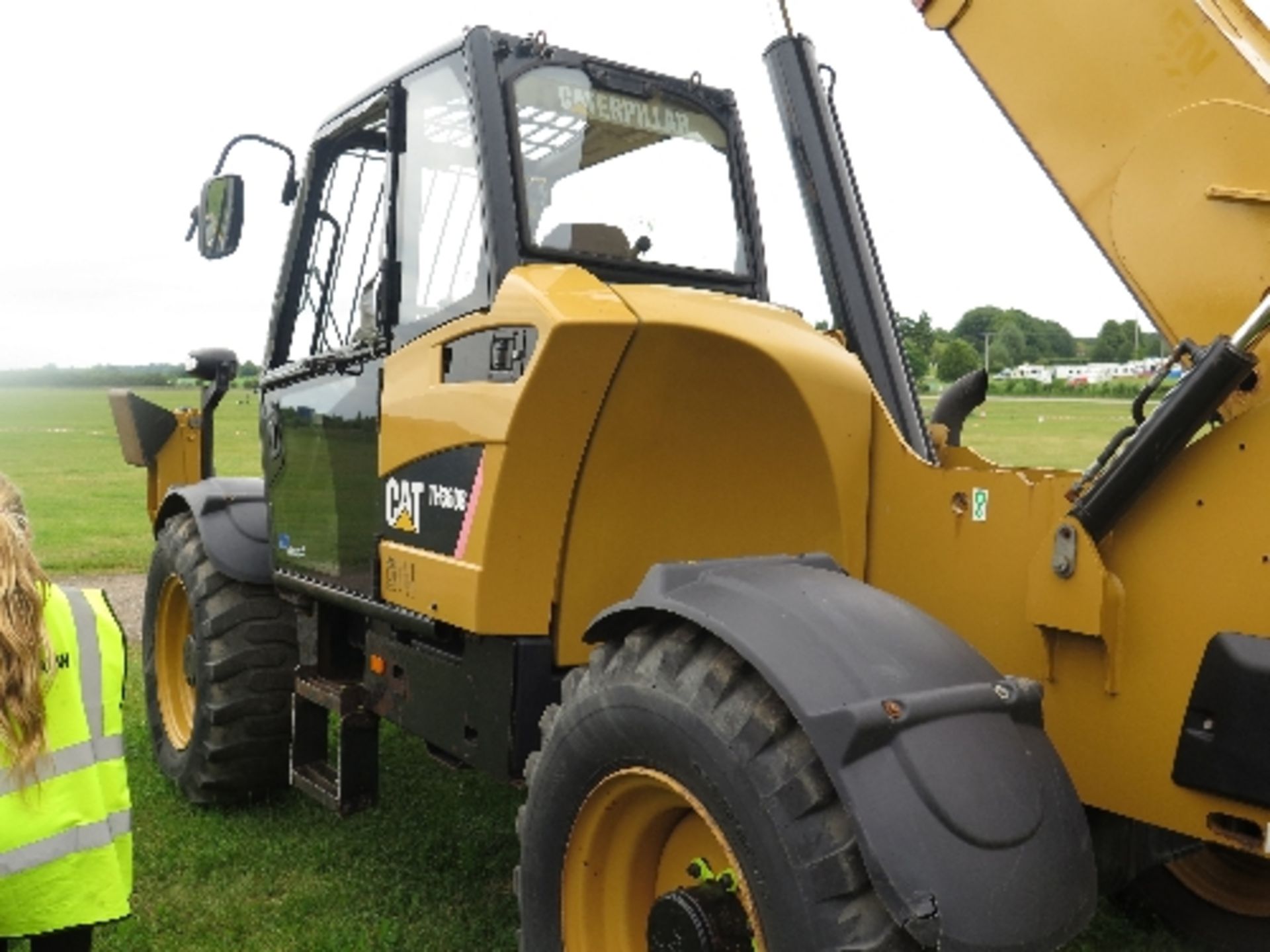 Caterpillar TH360B telehandler 2007 154364ALL LOTS are SOLD AS SEEN WITHOUT WARRANTY expressed, - Image 2 of 7