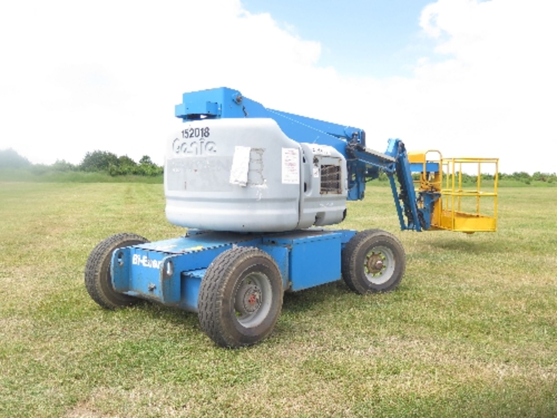 Genie Z45/25 Bi-fuel artic boom boom 811 hrs 2006 152018ALL LOTS are SOLD AS SEEN WITHOUT WARRANTY