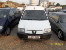 Peugeot Expert 815D Panel Van - HJ05 ZHD Date of registration:  31.03.2005 1868cc, diesel, manual,