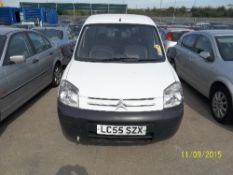 Citroen Berlingo 600 D LX - LC55 SZX Date of registration:  29.11.2005 1868cc, diesel, manual, white