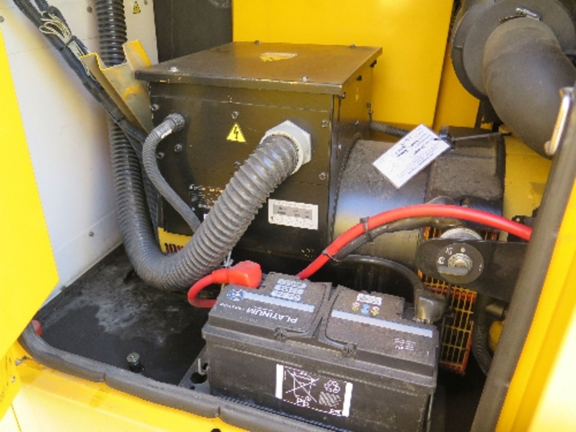 Caterpillar XQE60 60kva generator (2008) 12,300 hrs 5007004 - Image 4 of 5