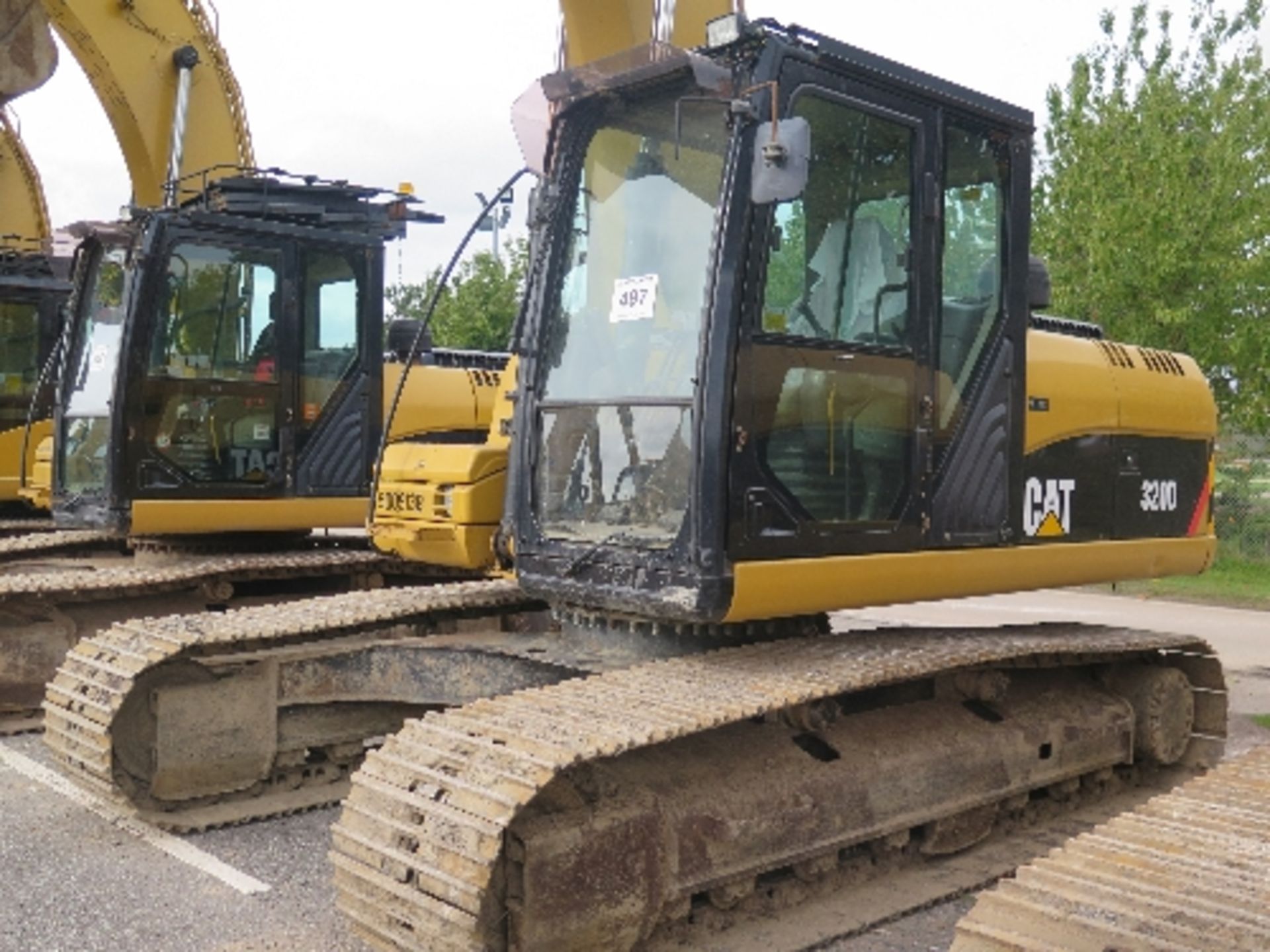 Caterpillar 320DL excavator (2009) 5009138_x00D_
5,313 hours - Image 3 of 8