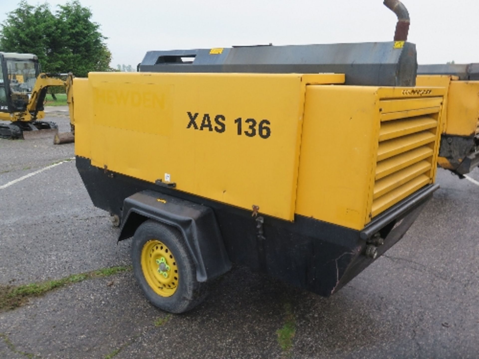 Atlas Copco XAS136 compressor (2006) 149829_x00D_
2276 hours