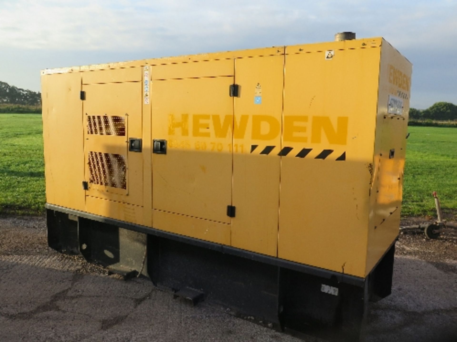 Caterpillar XQE100 generator 5003876