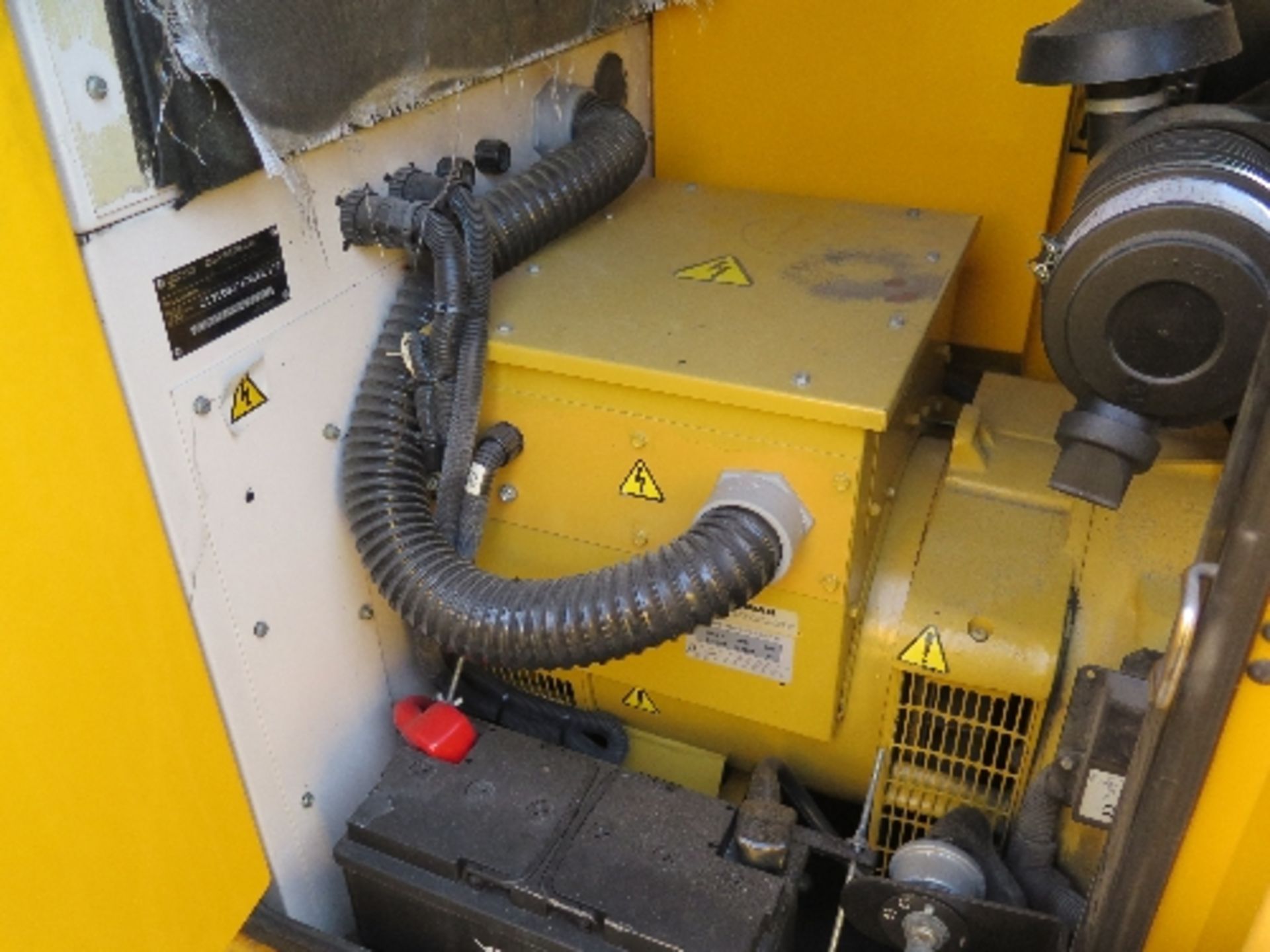 Caterpillar XQE30  30kva generator (2008) 3,675 hrs 5003815 - Image 4 of 5