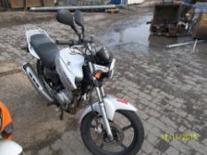 Yamaha YBR 125 Motorcycle - LC12 ZXT Date of registration: 27.06.2012 124cc, petrol, silver Odometer