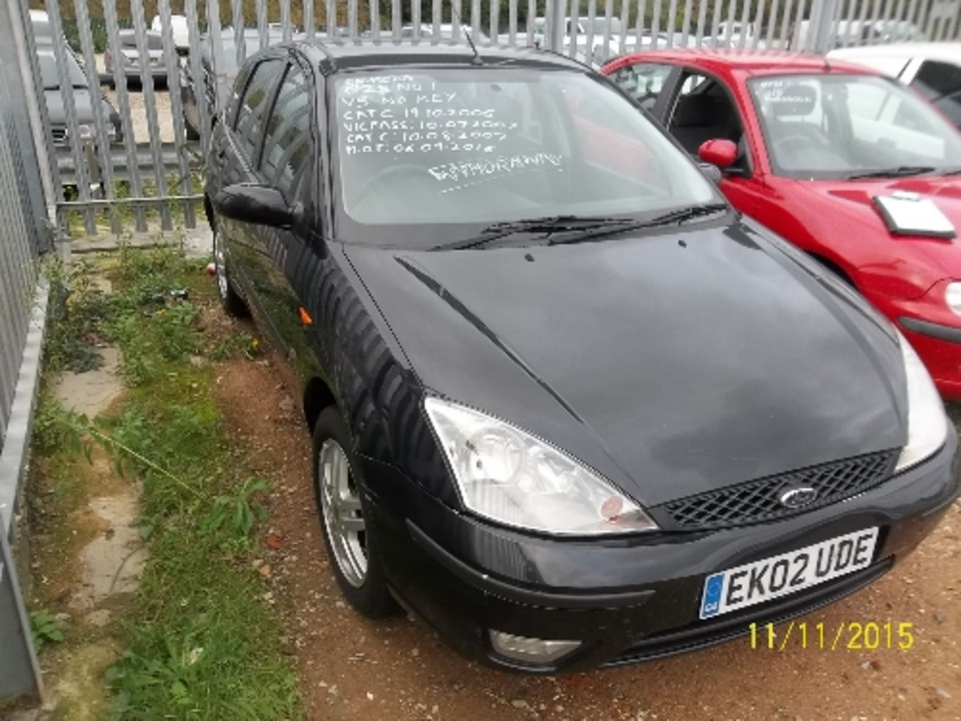 Ford Focus Zetec - EK02 UDE Date of registration: 16.04.2002 1596cc, petrol, manual, black - Image 2 of 4