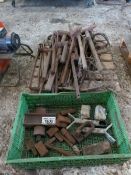 Quantity of blacksmiths tools
