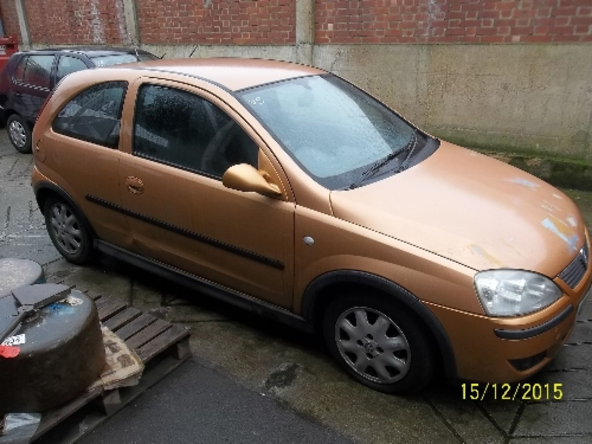 Vauxhall Corsa SXI 16V - KV04 ZXC Date of registration:  31.03.2004 1199cc, petrol, manual, gold - Image 2 of 4