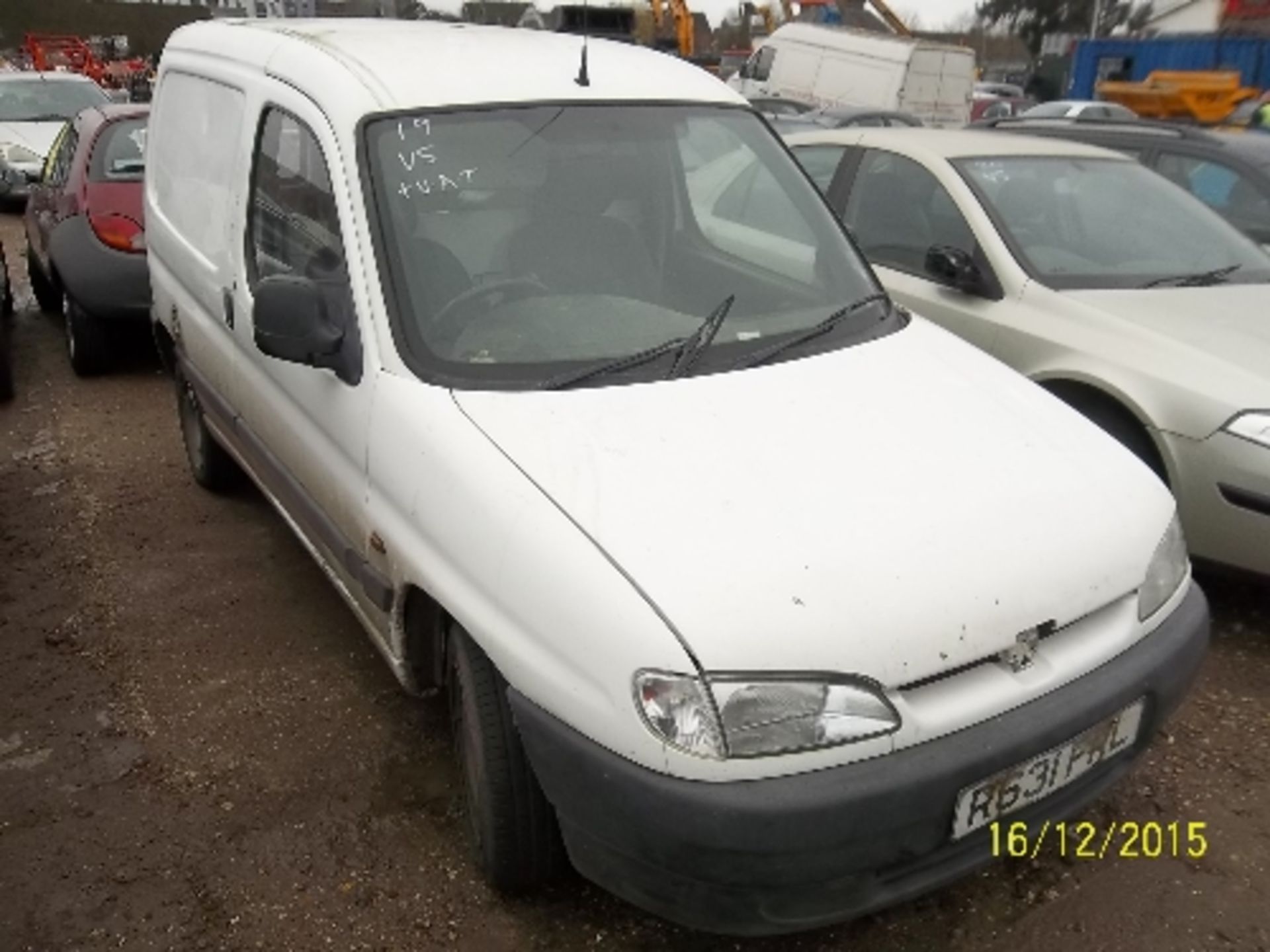 Peugeot Partner 600 Car Derived Van – R631 FRL 
Date of registration:  06.04.1998
1905cc, - Image 2 of 4