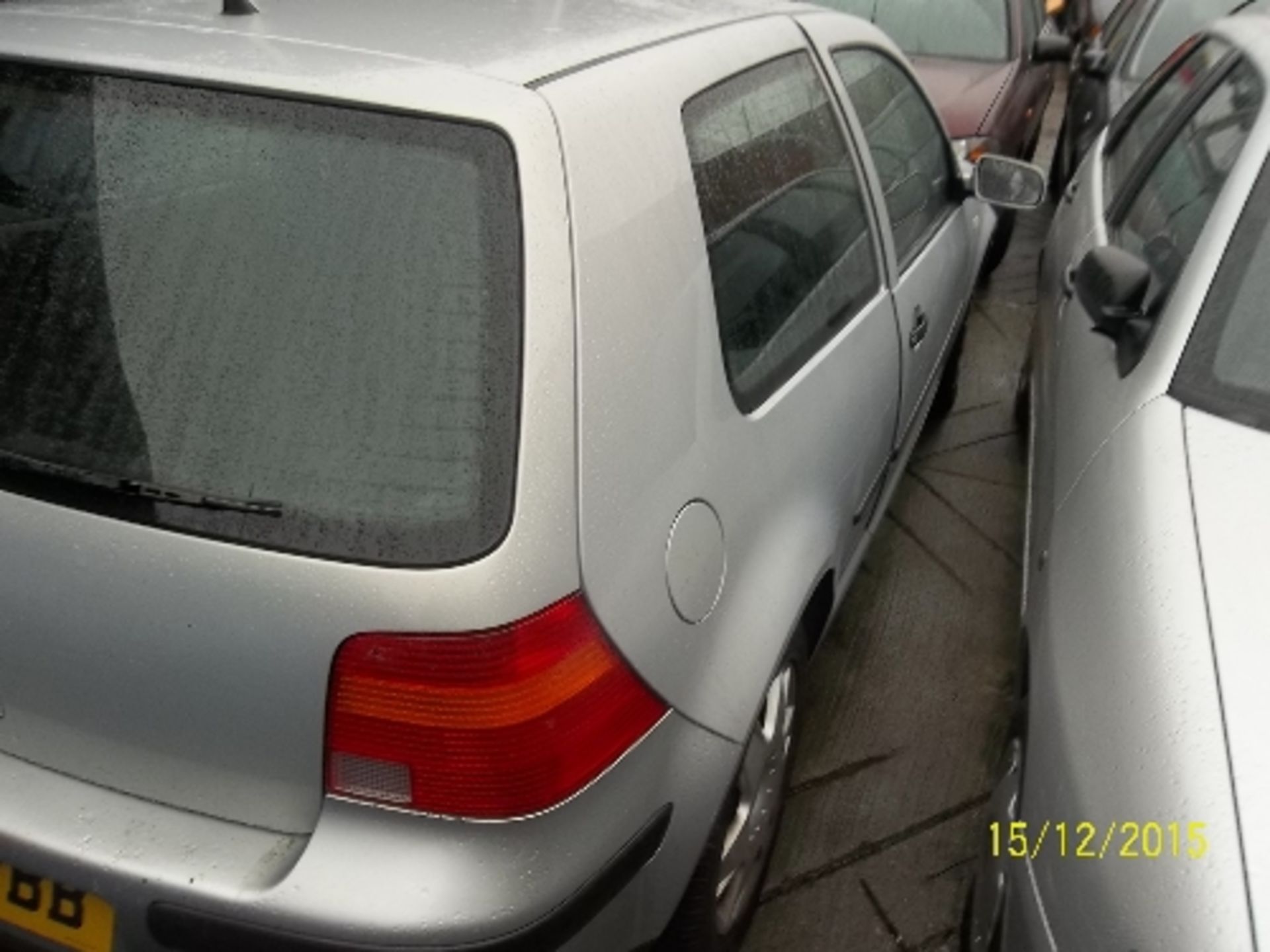 Volkswagen Golf E - W182 RBB Date of registration:  17.07.2000 1400cc, petrol, manual, silver - Image 2 of 4