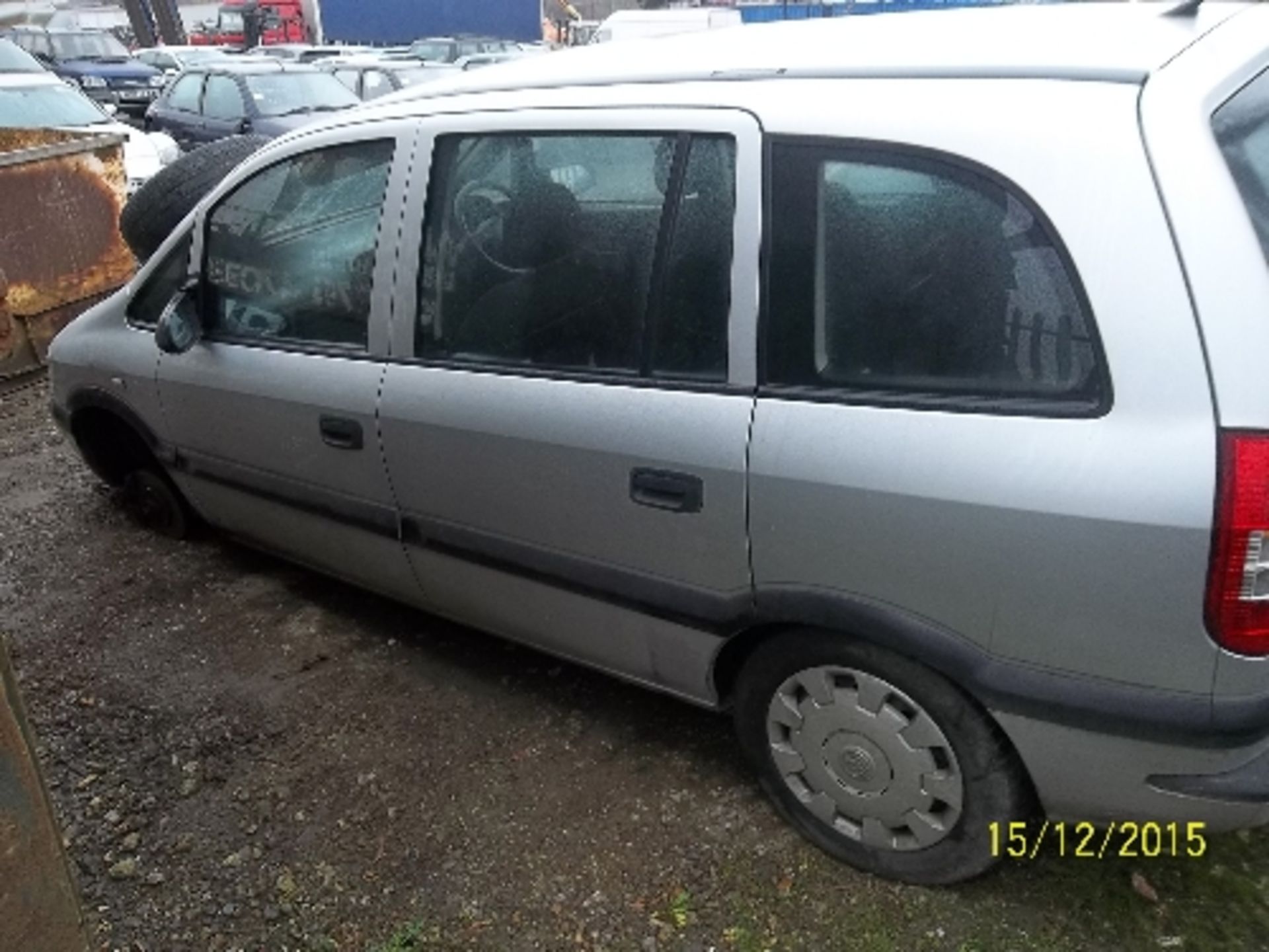 Vauxhall Zafira 16V Club - ET53 USB Date of registration:  19.12.2003 1796cc, petrol, manual, silver - Image 4 of 4