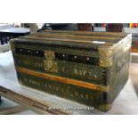 19TH CENTURY BRASS AND WOOD BOUND TRAVELLING TRUNK OF FRENCH ORIGIN FOR THE 121ST INVANTRY