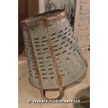 20TH CENTURY FRENCH OYSTER GALVANISED CARRIER