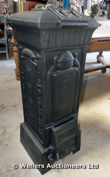 19TH CENTURY CAST IRON ORNATE STOVE OF SWEDISH ORIGIN, 960H