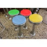 A SET OF FOUR AMERICAN DINER STYLE BAR STOOLS