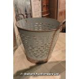 20TH CENTURY FRENCH OYSTER GALVANISED CARRIER