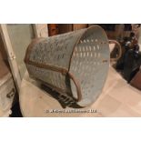 20TH CENTURY FRENCH OYSTER GALVANISED CARRIER