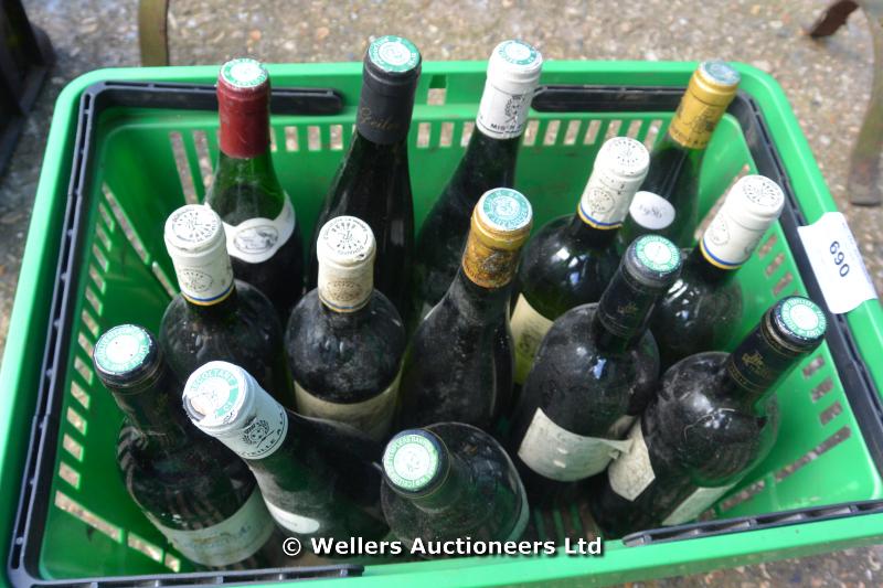 A COLLECTION OF 13 BOTTLES OF VINTAGE WINE