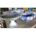 FOUR PIECES OF BLUE AND WHITE PORCELAIN INCLUDING A MASONS REPAIRED FRUIT BOWL