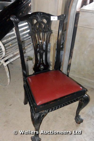 EARLY 20TH CENTURY CHIPPENDALE STYLE SINGLE CHAIR WITH CABRIOLE LEGS AND CLAW AND BALL FEET, 1000H