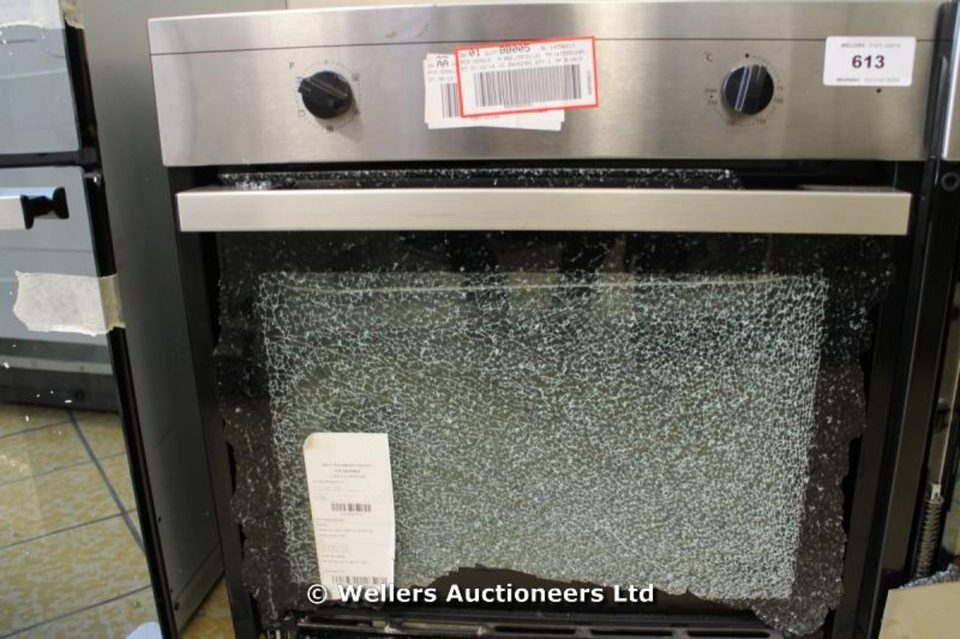 *BEKO OSF21121X INTEGRATED OVEN AND CERAMIC HOB OUTER PANE OF GLASS IS SHATTERED / GRADE: SALVAGE (