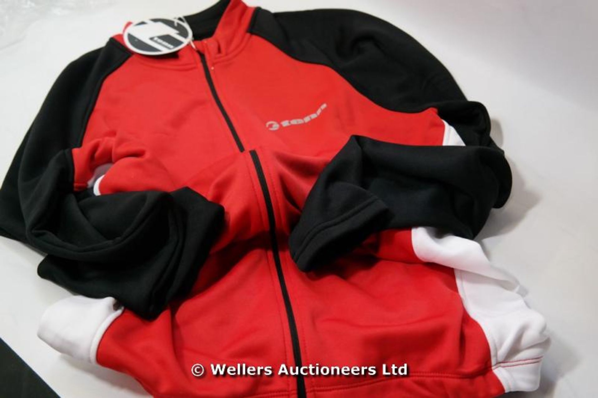 *TENN HIGH PERFORMANCE RED/WHITE/BLACK ZIP CYCLE TOP SIZE L / GRADE: UNCLAIMED PROPERTY / UNBOXED (