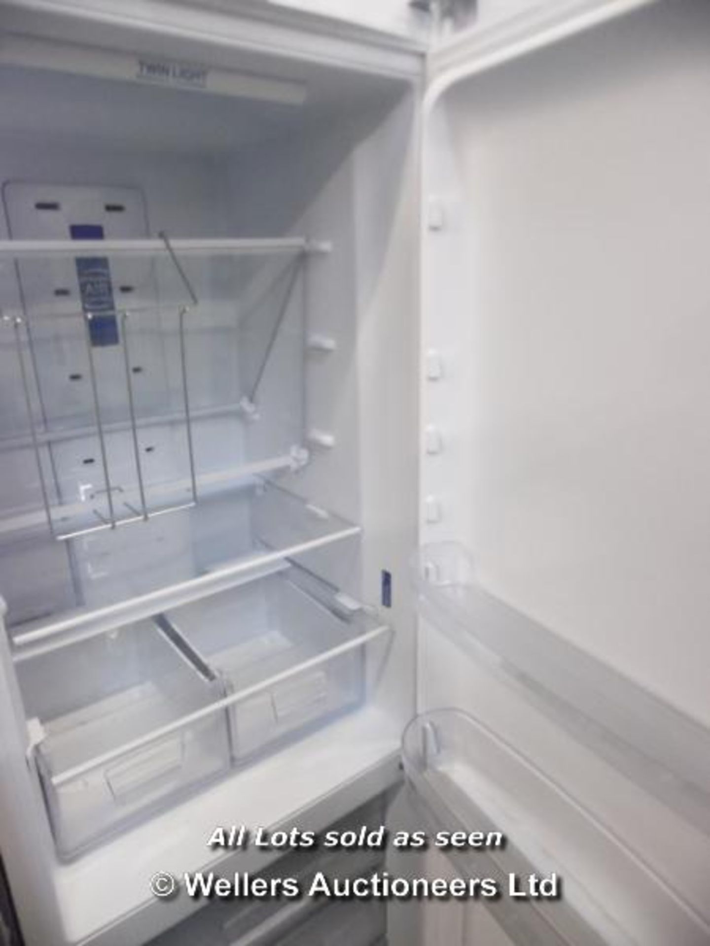 *INDESIT DBIAA344F FRIDGE FREEZER / GRADE: RETAIL RETURN (DC6) {#4078 [TA280115-198}(48092981) - Image 2 of 3