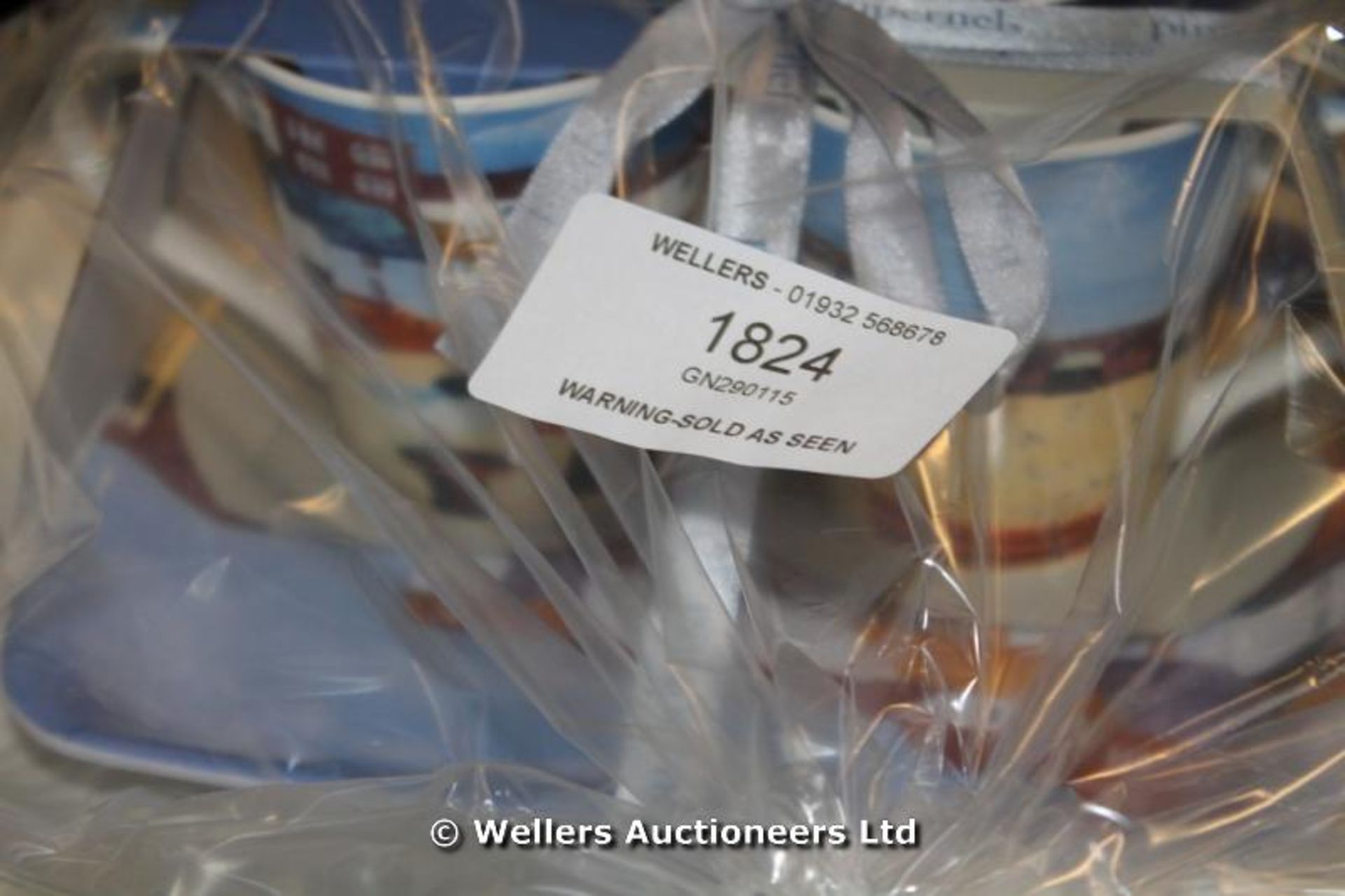 *BAG OF NEW PIMPERNEL DECORATIVE PLATE AND CUPS / GRADE: UNCLAIMED PROPERTY (DC3)[GN290115-1824}